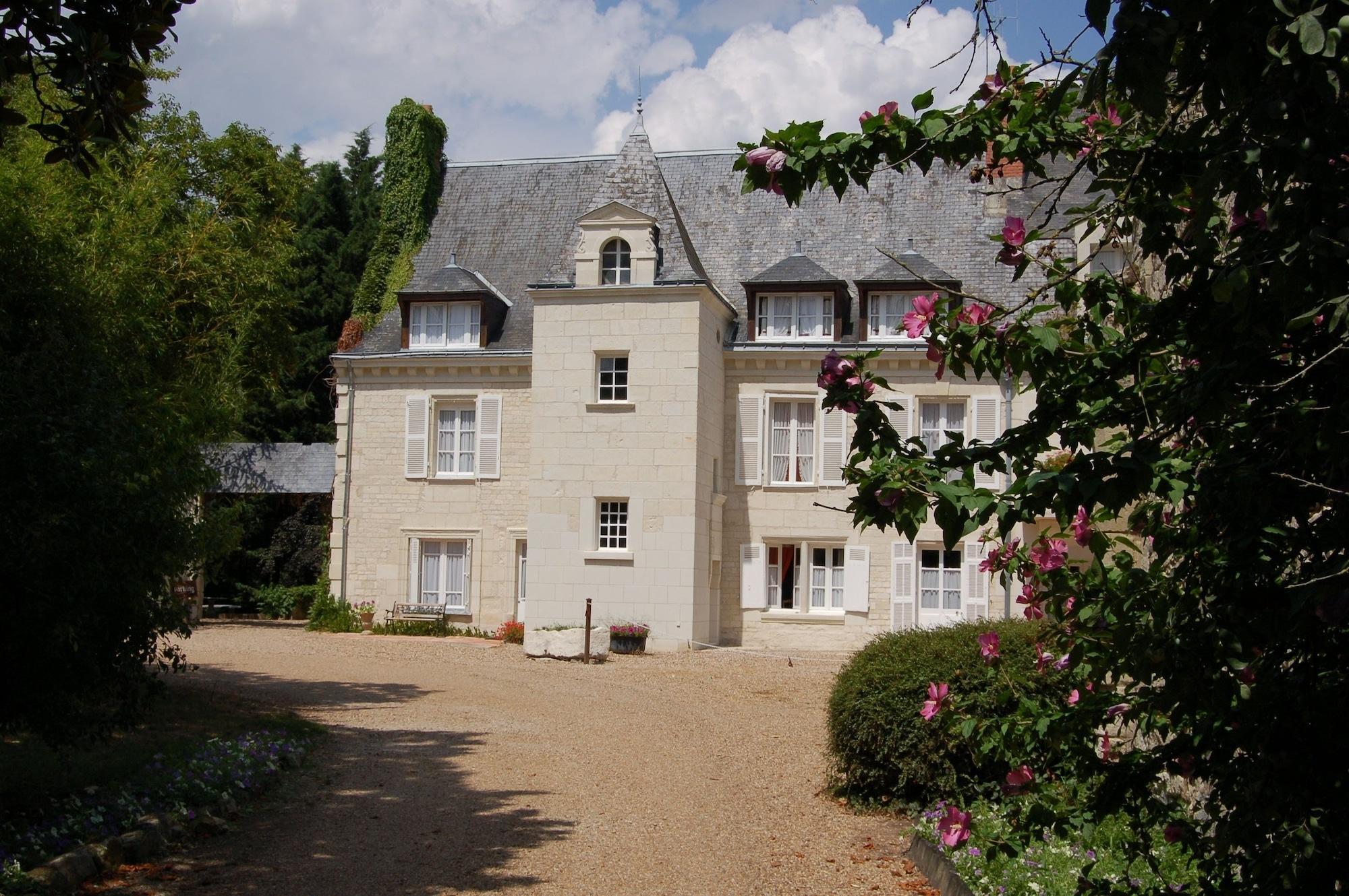 Logis Manoir De La Giraudiere Beaumont-en-Veron Bagian luar foto